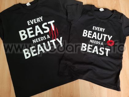 Тениски за двойки с надпис и персонализирани елементи