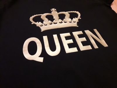 Тениски за двойки с надписи 'King' & 'Queen', и елемент корона