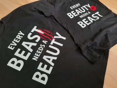 Тениски за двойки с надпис и персонализирани елементи