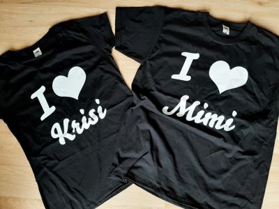 Тениски за двойки с персонализиран надпис